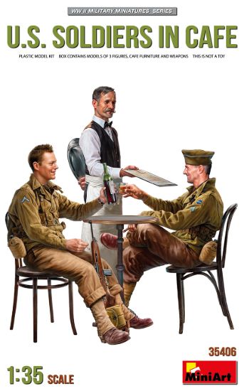 Picture of U.S. Soldiers in Cafe